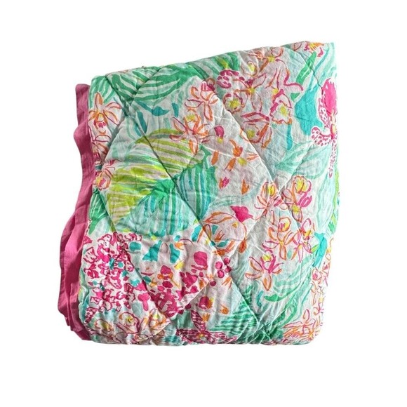 Pottery Barn Floral Quilt with Pink and Green Accents - Picture 1 of 10